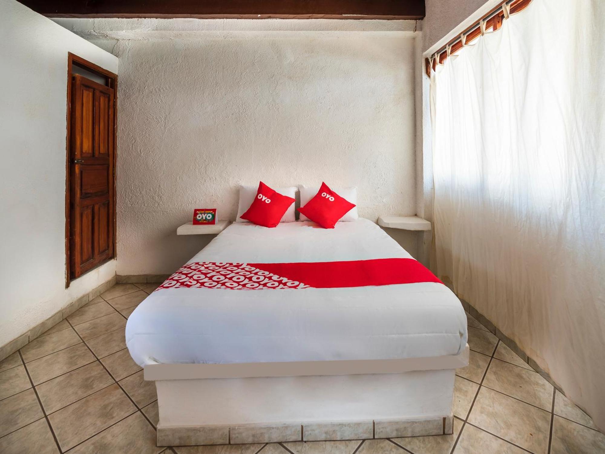 Hotel Sands Barra de Navidad Buitenkant foto